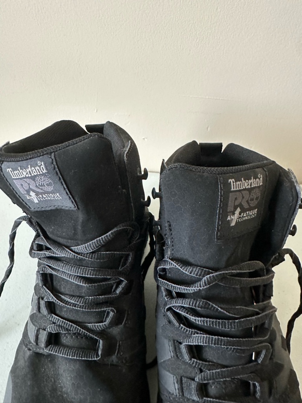 Timberland All-Black Men's Lace-Up Boots size 11.5 pre owned- excellent - Picture 2 of 6